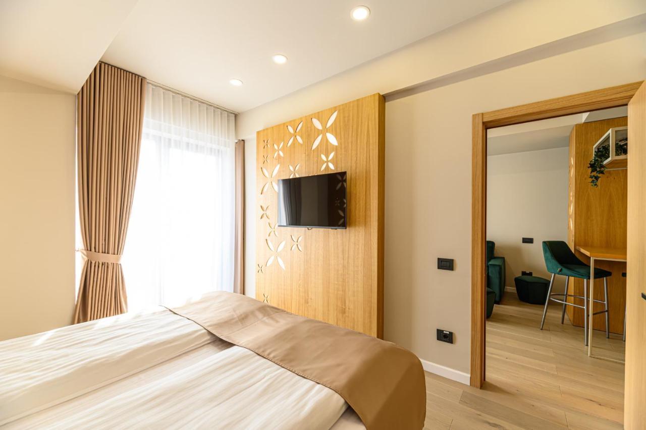 Hotel Dukat Gura Humorului Extérieur photo
