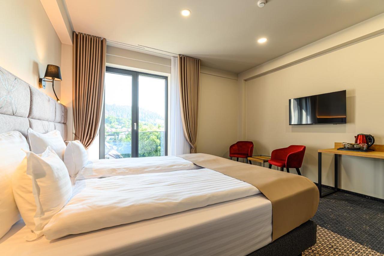 Hotel Dukat Gura Humorului Extérieur photo