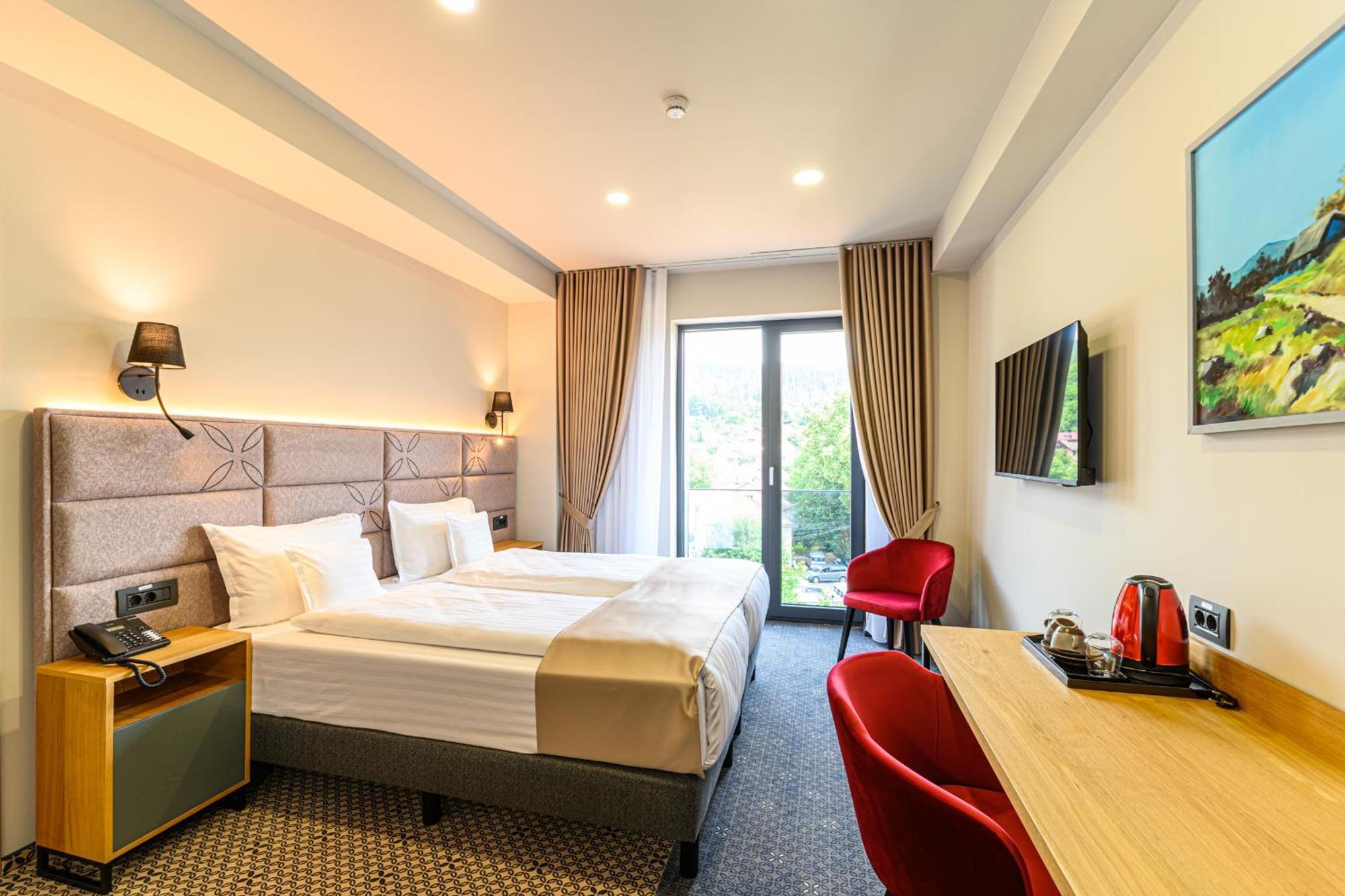 Hotel Dukat Gura Humorului Extérieur photo
